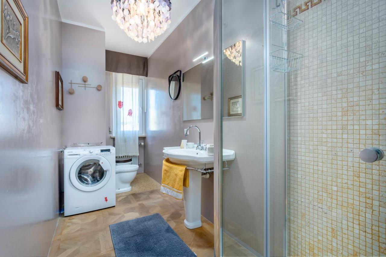 Lucilla Home - Apt Con Wifi Nel Cuore Di Udine Exterior photo