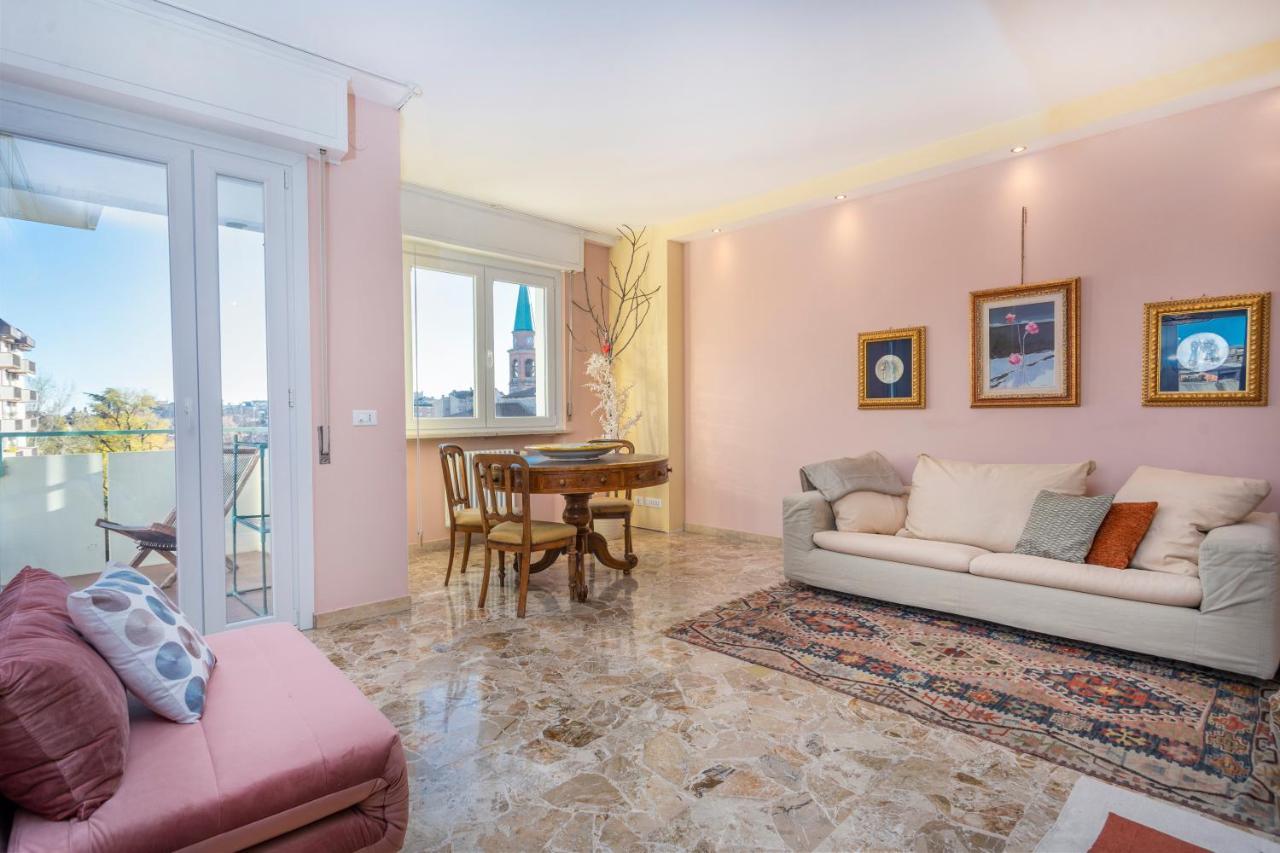 Lucilla Home - Apt Con Wifi Nel Cuore Di Udine Exterior photo